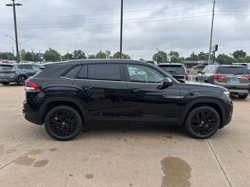 New 2026 Volkswagen Atlas Cross Sport SE AWD/4WD image 4