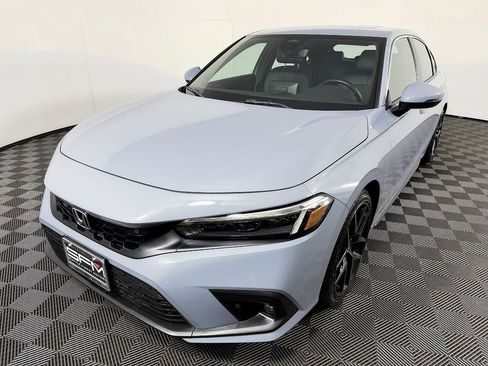 Used 2022 Honda Civic Sport Touring image 3