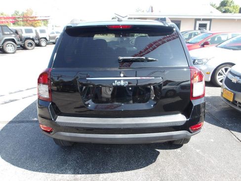 Used 2016 Jeep Compass Latitude image 7