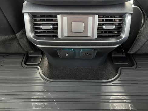Used 2023 Ford F150 Lariat AWD/4WD image 25