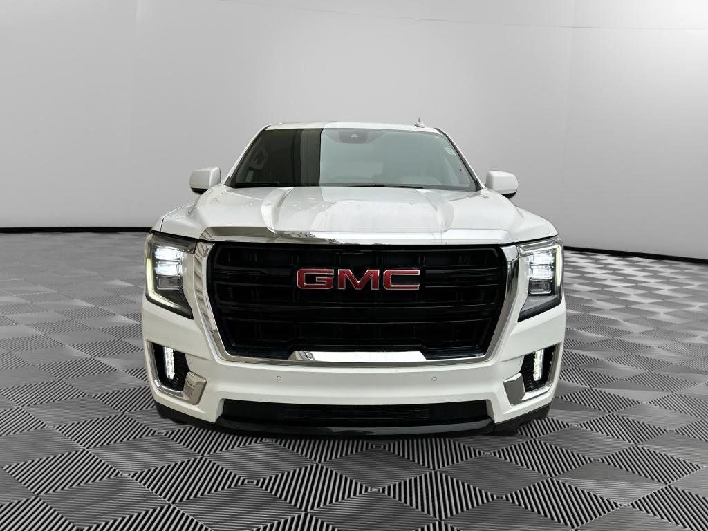 Used 2024 GMC Yukon SLE AWD/4WD image 2
