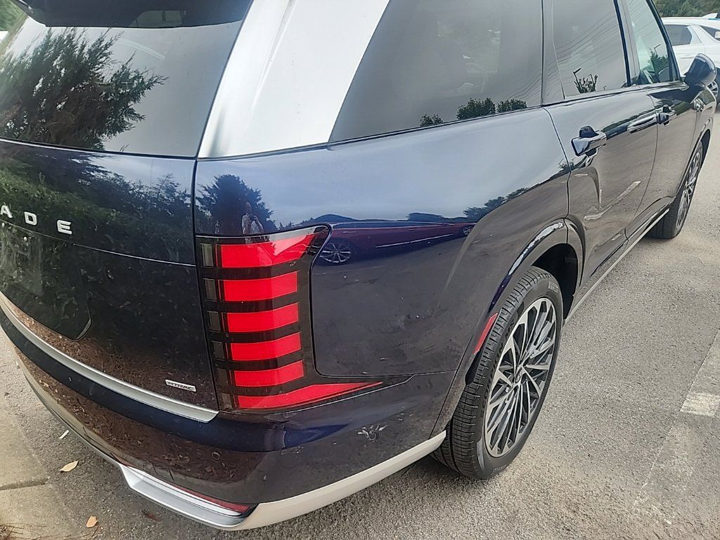 Certified 2026 Hyundai Palisade Calligraphy AWD/4WD image 5