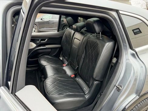 Used 2023 Mercedes-Benz EQS 580 4MATIC SUV image 23
