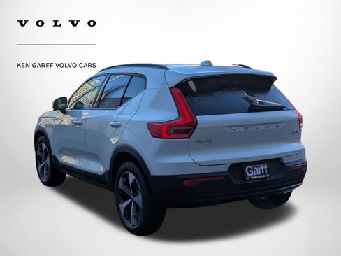New 2026 Volvo XC40 B5 Plus w/ Climate Package image 5