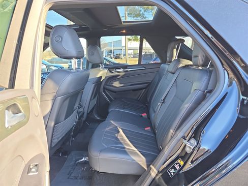 Used 2018 Mercedes-Benz GLE 350 image 17