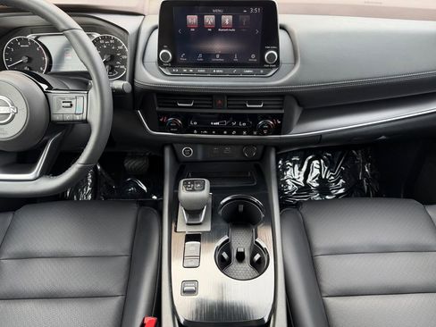 Used 2023 Nissan Rogue SV w/ SV Premium B Package FWD image 26
