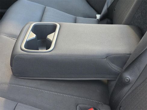 Used 2024 Nissan Altima 2.5 SV image 9