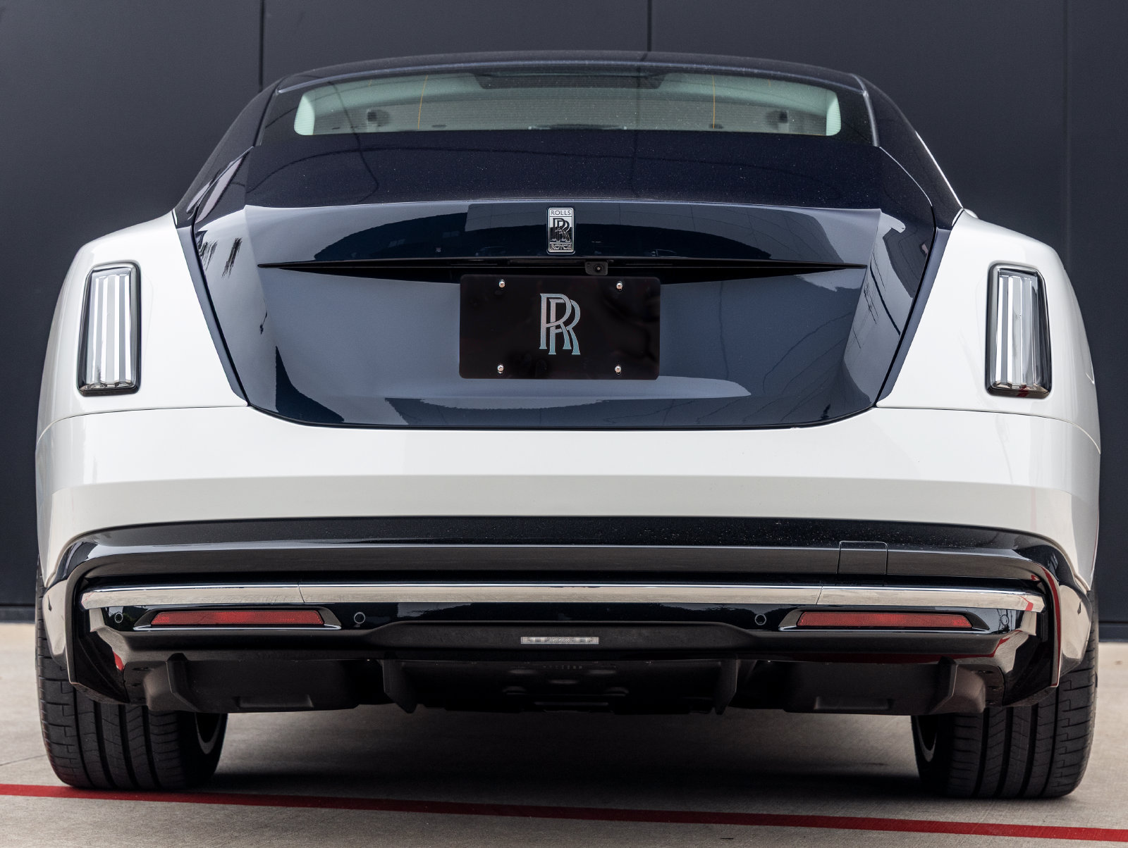 Certified 2026 Rolls-Royce Spectre w/ Spectre Enhancement Package AWD/4WD image 10