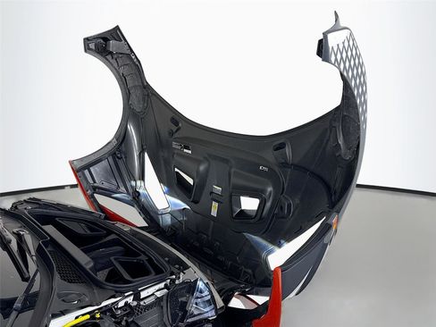 Used 2021 Lamborghini Huracan STO image 33