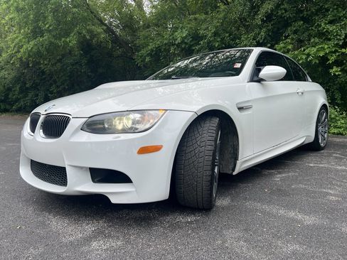 Used 2009 BMW M3 Convertible RWD image 3