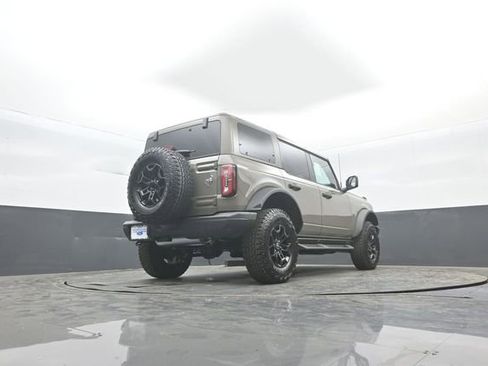 New 2026 Ford Bronco Badlands image 32