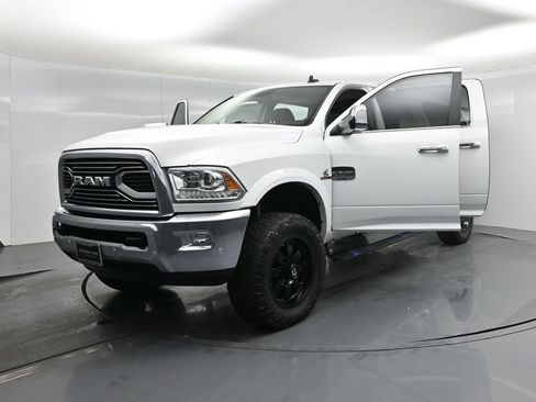 Used 2017 RAM 2500 Longhorn image 25