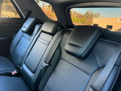 Used 2015 Mercedes-Benz ML 350 4MATIC image 19