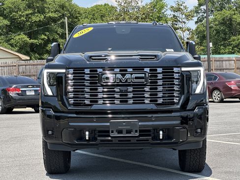 Certified 2025 GMC Sierra 2500 Denali Ultimate w/ Max Trailering Package AWD/4WD image 2