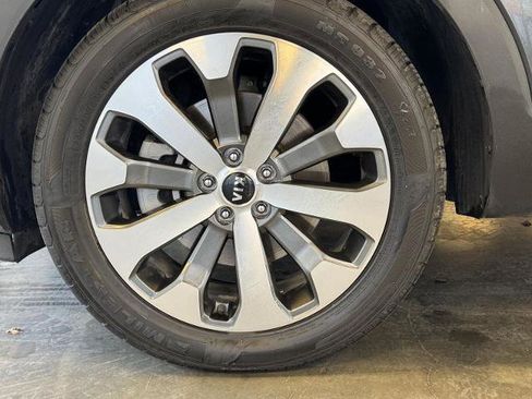 Used 2021 Kia Telluride S image 10