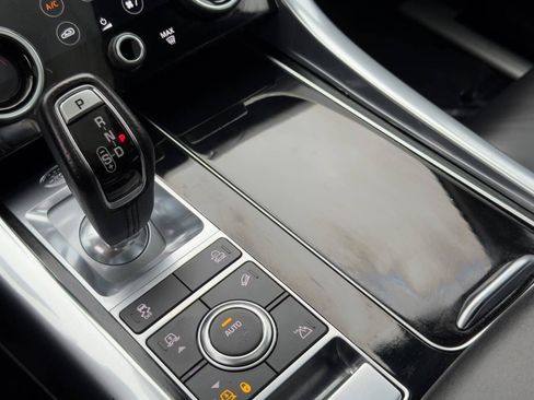 Used 2022 Land Rover Range Rover Sport SVR AWD/4WD image 27