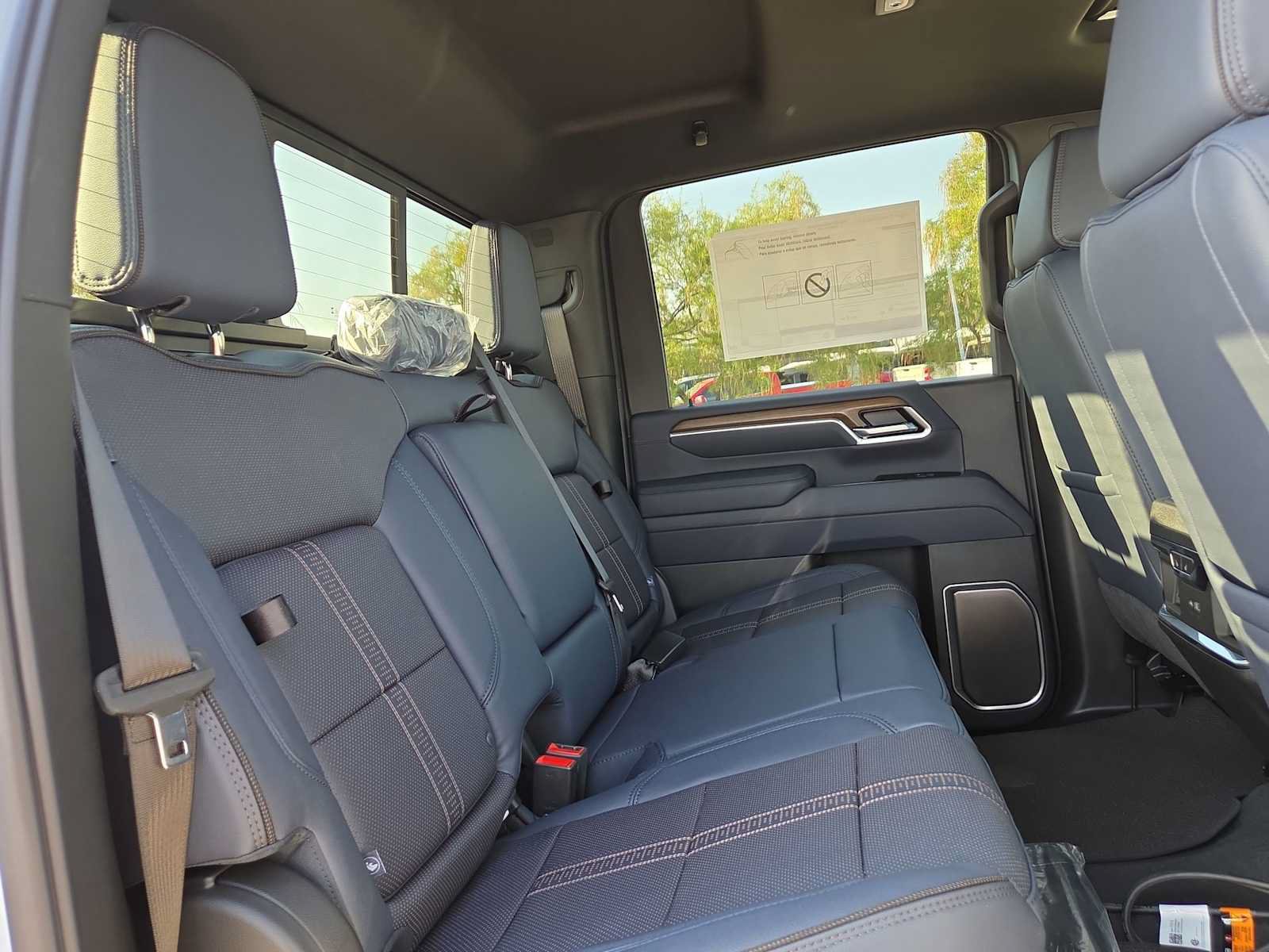 New 2026 Chevrolet Silverado 2500 High Country w/ High Country Premium Package AWD/4WD image 17