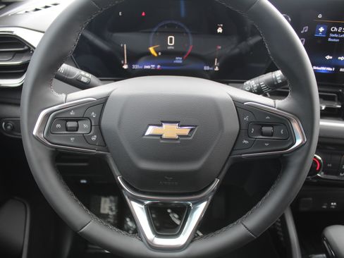 New 2026 Chevrolet TrailBlazer LT w/ LT Cold Weather Package AWD/4WD image 11