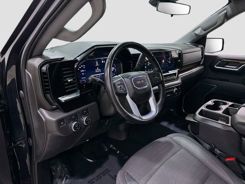 Used 2022 GMC Sierra 1500 Elevation w/ LPO, Elevation Black Package image 9