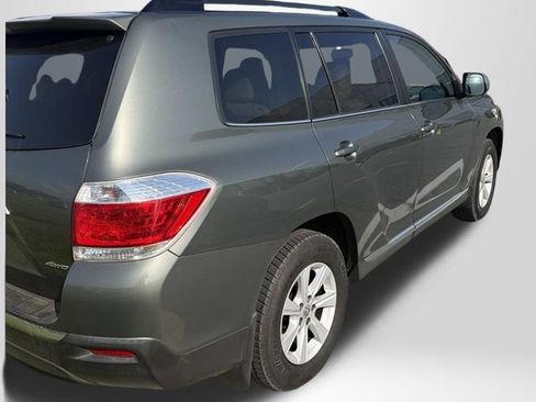 Used 2013 Toyota Highlander SE AWD/4WD image 4