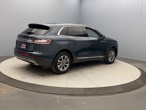 Used 2023 Lincoln Nautilus AWD w/ Premium Package image 5