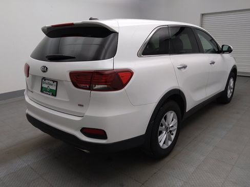 Used 2020 Kia Sorento LX FWD image 9