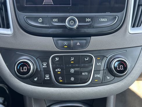 Used 2024 Chevrolet Malibu LT image 6