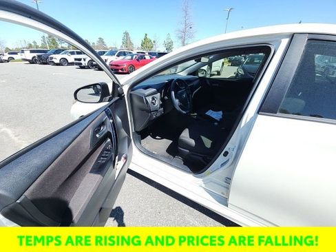 Used 2018 Toyota Corolla iM image 22