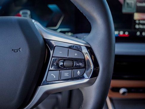 Used 2025 BMW i4 xDrive40i w/ Premium Package image 16