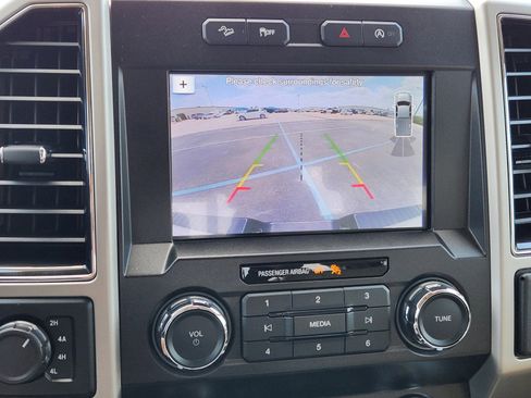 Used 2019 Ford F150 Lariat AWD/4WD image 7