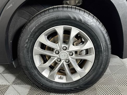 Used 2019 Hyundai Santa Fe SE AWD/4WD image 61