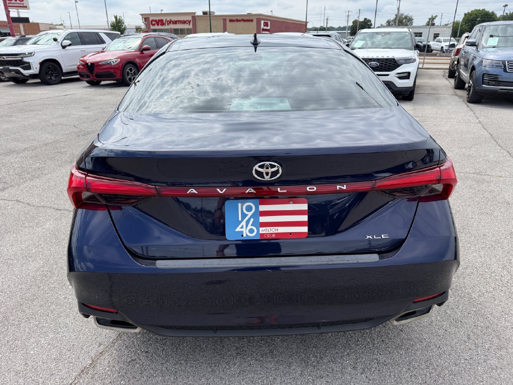 Used 2022 Toyota Avalon XLE FWD image 18