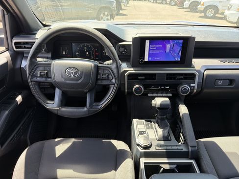 Used 2024 Toyota Tacoma SR5 AWD/4WD image 12