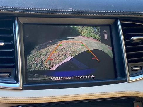 Used 2021 INFINITI QX50 Luxe FWD image 25