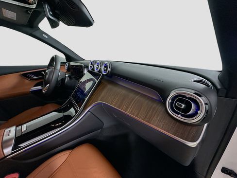 Certified 2026 Mercedes-Benz GLC 300 4MATIC image 38