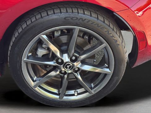 Used 2019 MAZDA MX-5 Miata RF Grand Touring RWD image 33