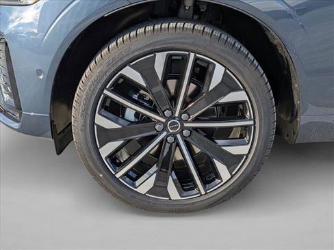New 2026 Volvo XC60 B5 Ultra w/ Protection Package Premier image 10