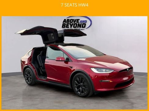 Used 2023 Tesla Model X image 9