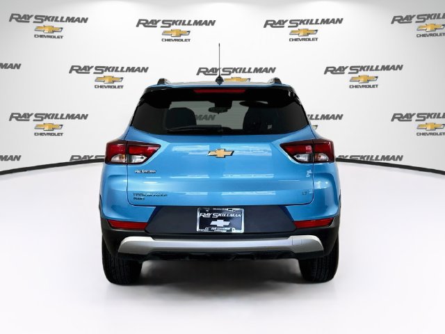 Used 2025 Chevrolet TrailBlazer LT AWD/4WD image 6