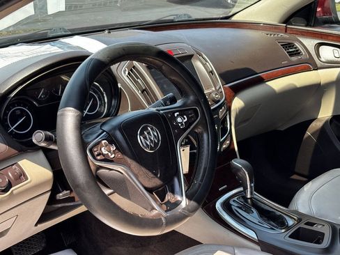 Used 2017 Buick Regal AWD image 12