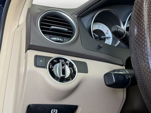Used 2012 Mercedes-Benz C 350 Coupe image 22