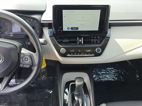 Used 2024 Toyota Corolla LE FWD image 15