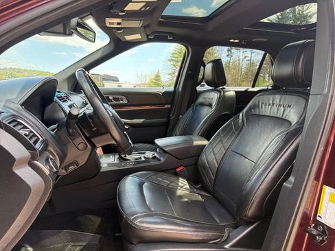 Used 2018 Ford Explorer Platinum AWD/4WD image 10
