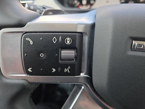 Used 2025 Land Rover Discovery S AWD/4WD image 21