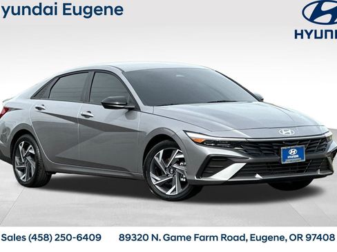 Used 2025 Hyundai Elantra Sport w/ Cargo Package image 1