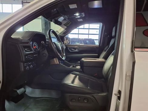 Used 2021 Chevrolet Suburban High Country image 22