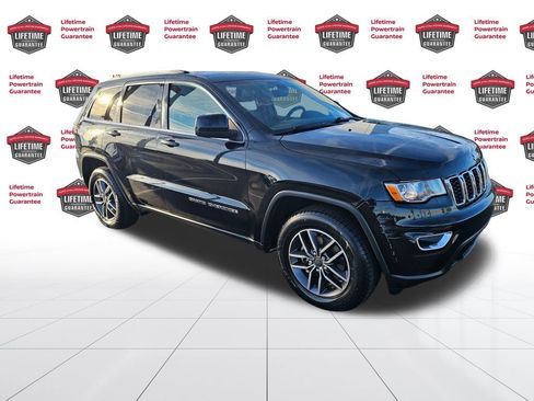 Used 2020 Jeep Grand Cherokee Laredo w/ Laredo X Package image 6