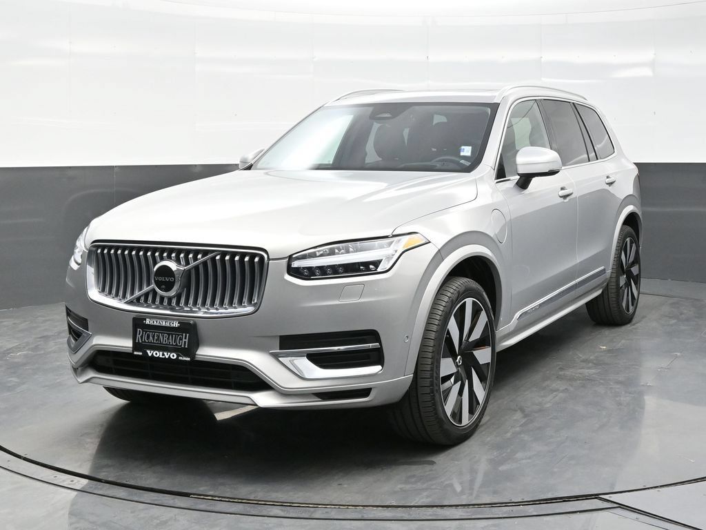 Used 2023 Volvo XC90 T8 Ultimate AWD/4WD image 2