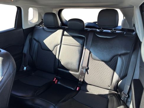 Used 2019 Jeep Compass Altitude image 21