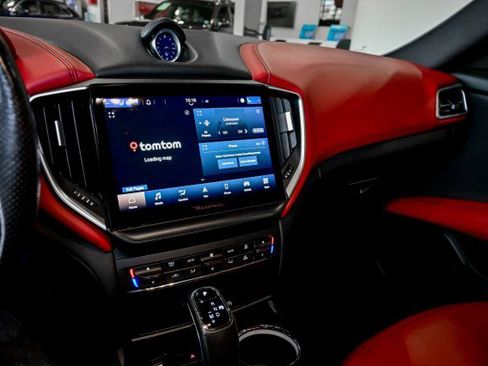 Used 2022 Maserati Ghibli Modena image 36